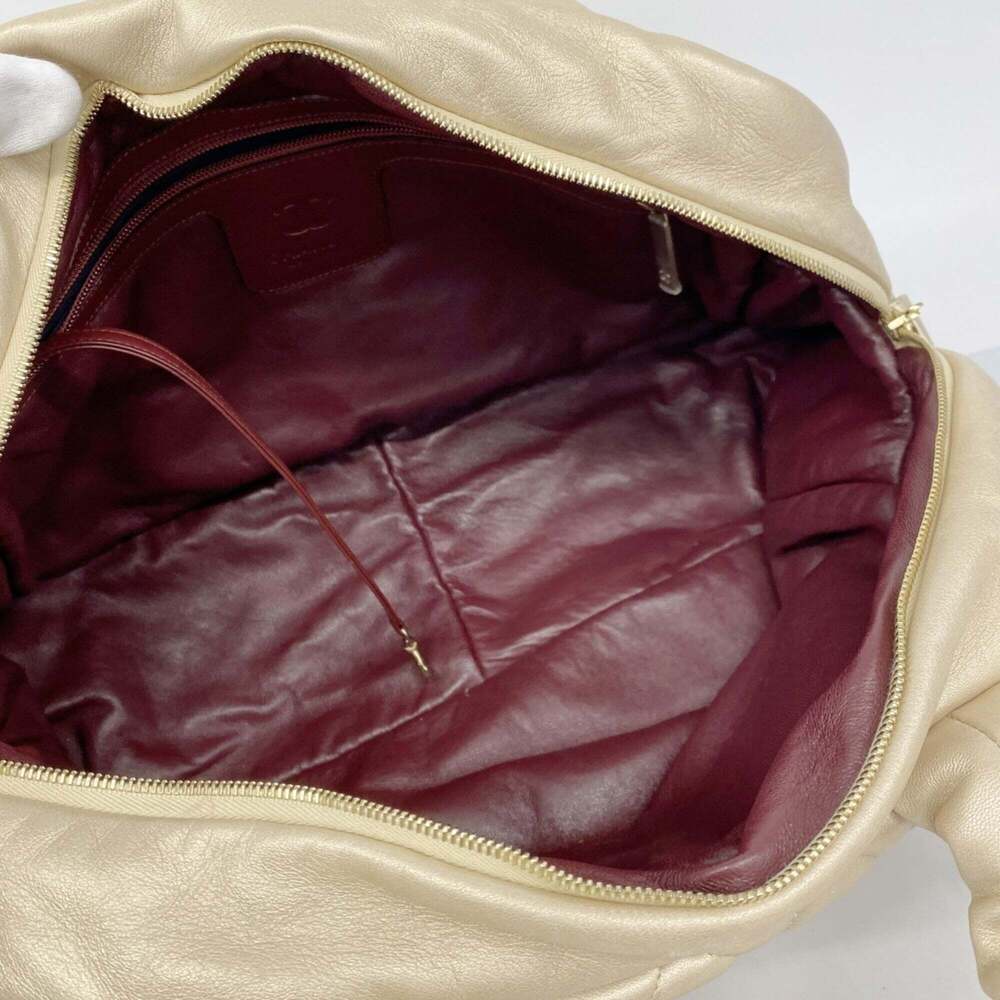 CHANEL Gold Leather Tote Bag - Picture 4 of 9